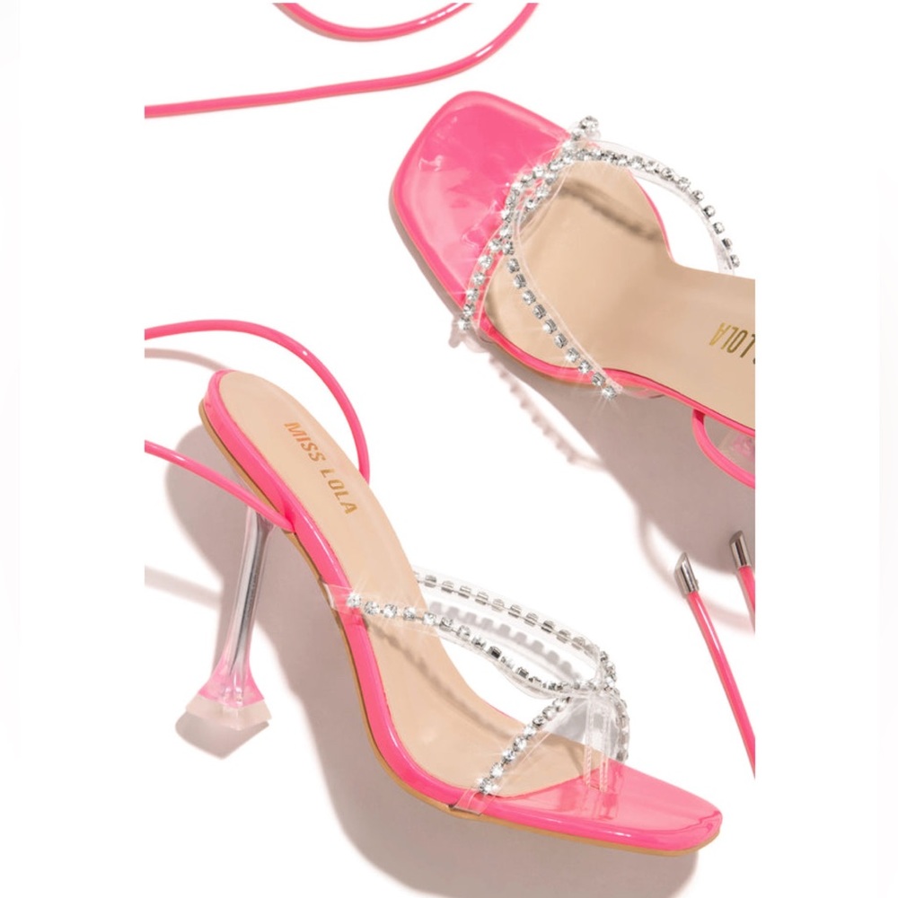 PINK HEELS (NWOT)